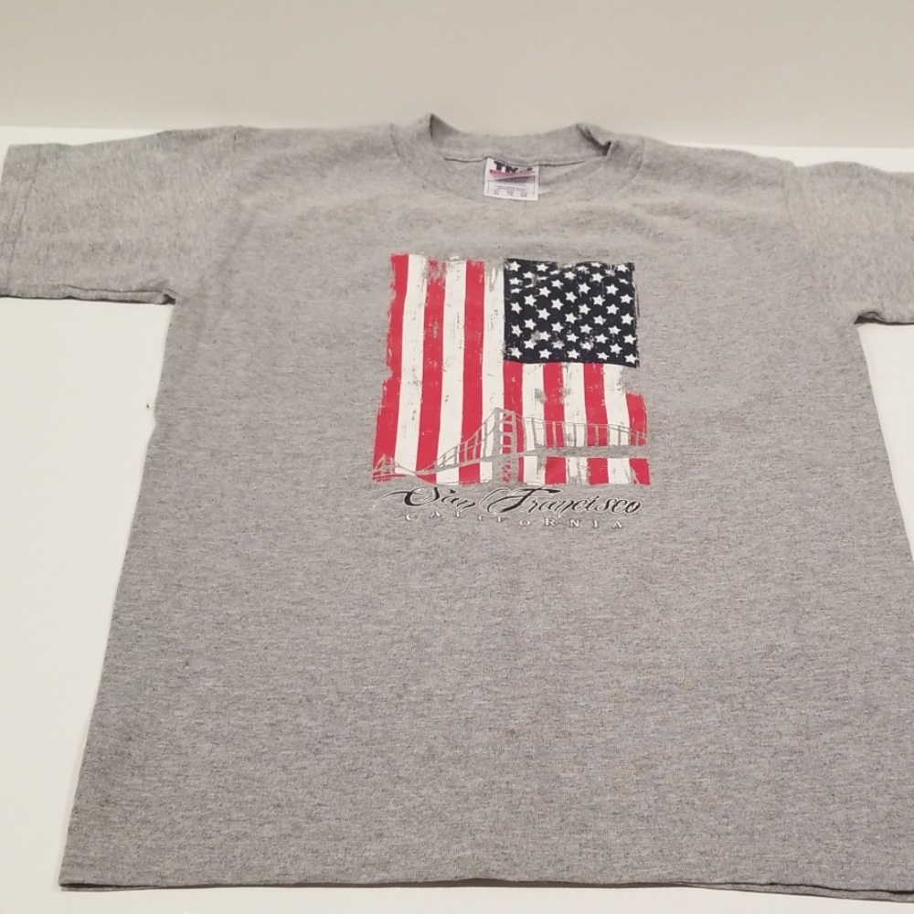 Grey short sleeve shirt with American flag